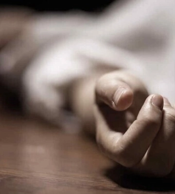 На Запоріжжі внаслідок ворожого обстрілу чоловік згорів у власному будинку, його тіло евакуювали