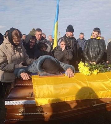 Навіки у небесній варті: на Волині попрощалися з Героєм Миколою Трачуком