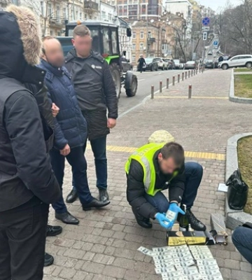 Чиновник Минкульта попался на взятке за содействие в вывозе антиквариата