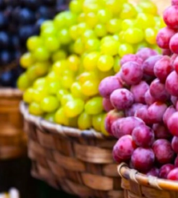 Природа создала этот продукт не зря: диетологи рассказали, как похудеть при помощи винограда