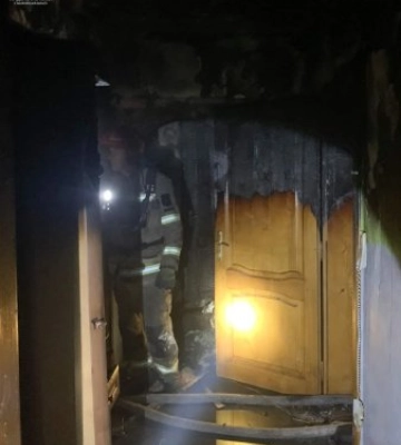 Десятеро людей евакуювали рятувальники під час пожежі в Ужгороді
