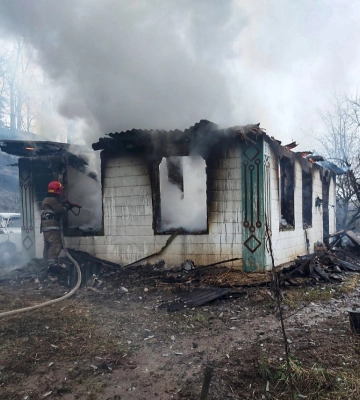 Пожежа на Черкащині: вогонь знищив будинок