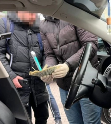 На Волині викрили посадовця-хабарника Держспоживслужби