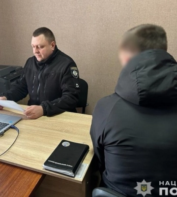 Просив гроші на лікування дитини та ЗСУ: на Чернігівщині затримали підозрюваного у шахрайстві на понад 1,5 млн грн