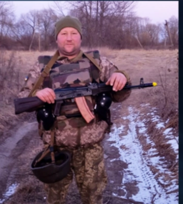 Полеглому Герою з Волині на стіні рідного навчального закладу відкрили меморіальну дошку