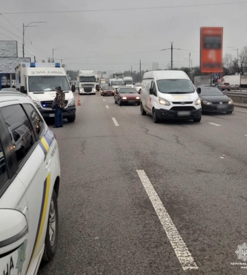 В Киеве произошло ДТП на Кольцевой дороге: движение транспорта затруднено
