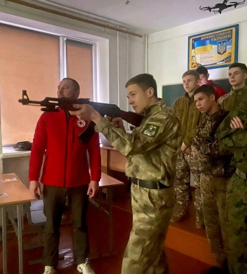 Для учнів Рівненщини закуплять дрони та тир - для навчання