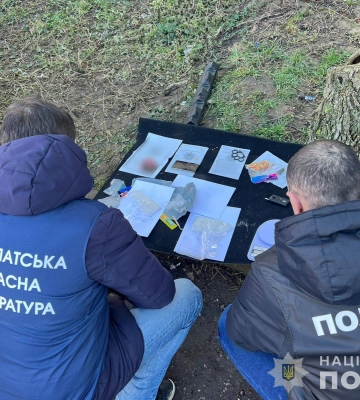 На Закарпатті затримали членів організованого угруповання наркоторговців з партією метамфетаміну на понад півмільйона гривень