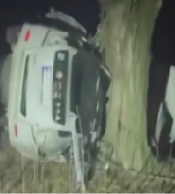 На Волині трапилась смертельна ДТП: автомобіль врізався в дерево