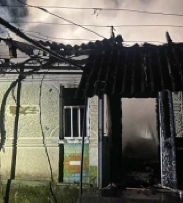 На Виноградівщині півтори години гасили масштабну пожежу