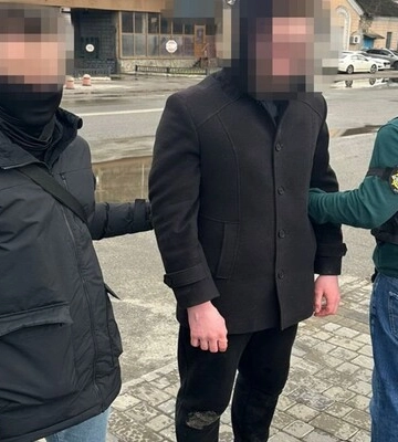Российский агент арендовал квартиру возле киевского аэродрома, чтобы шпионить за военными самолетами