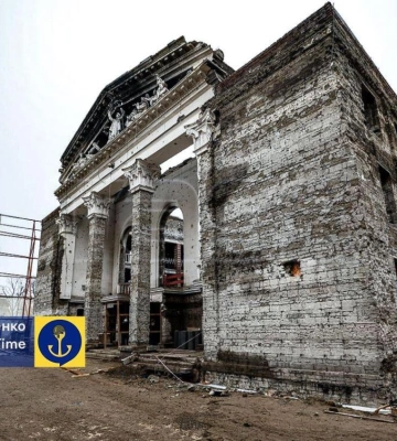 У мережі показали, який нині вигляд має драмтеатр в окупованому Маріуполі 