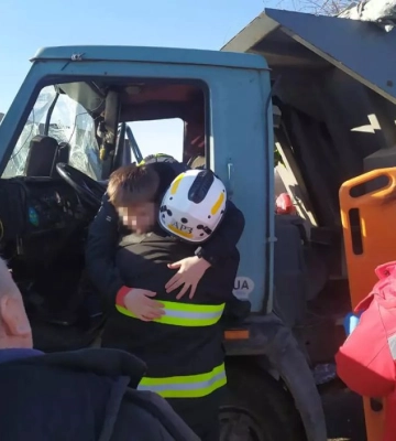 ДТП на Днепропетровщине: в одном из грузовиков зажало ребенка