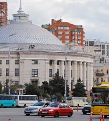 Галицька площа в Києві: як виглядало це місце до і під час будівництва цирку