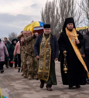 У Нікополі провели в останню путь загиблого Героя