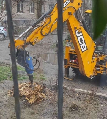 У Дніпрі продовжують встановлювати вуличне освітлення за заявками містян
