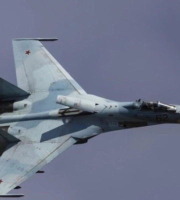 Пілот збитого російського Су-34 скерував падаючий літак на приватні будинки