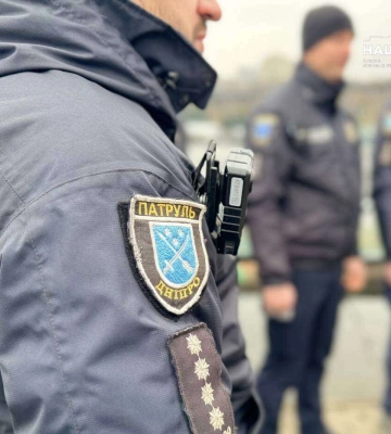 Як у Дніпрі працює підрозділ патрульної поліції, який обслуговує акваторію річки