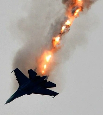 Пілот збитого російського Су-34 скерував падаючий літак на приватні будинки