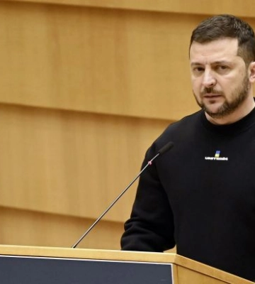 Авдіївка впала через відсутність допомоги США – заявляють Зеленський і Байден (Відео)