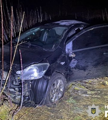 На Полтавщині загинув водій легковика, який вилетів у кювет та перекинувся