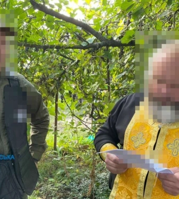 Настоятель храма в Днепропетровской области поддерживал рашистов в комментариях в YouTube