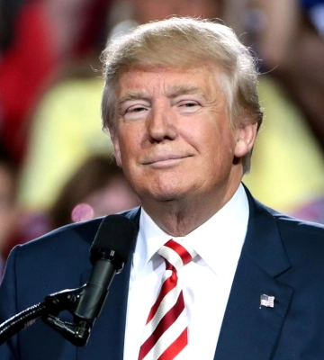 Трамп знову погрожує зруйнувати НАТО. Це ж було вже! США вийде з альянсу? Чи може когось звідти вигнати? Пояснюємо без паніки
