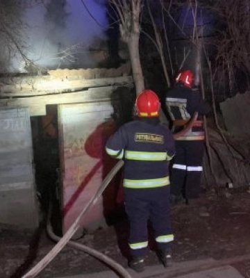 Пильність перехожих дали змогу вчасно ліквідувати пожежу в житловому будинку в Ужгороді