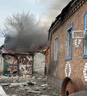 Війська РФ атакували три райони Донецької області: є поранені та руйнування