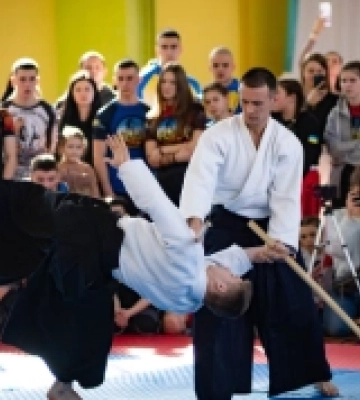 В Ужгороді провели відкритий чемпіонат Закарпатської області зі змішаних бойових мистецтв MMA