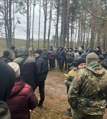 З квадрокоптерами та собаками: понад 250 людей шукають зниклу 17-річну волинянку 
