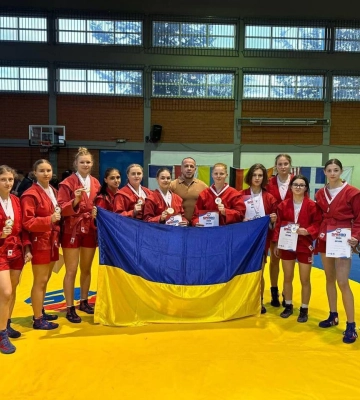 Сумські самбістки змагаються на Кубку світу