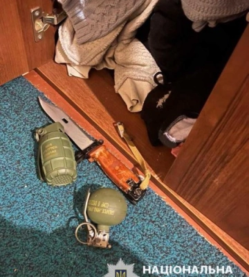 На Харьковщине женщина пожаловалась на мужа-обидчика: у него нашли гранаты