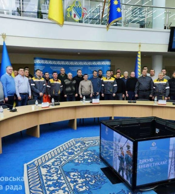 У Дніпрі комунальники та енергетики отримали нагороди від керівника ОВА Лисака та мера Філатова