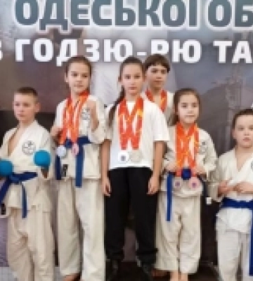 Білгород-Дністровський клуб «Десантник» привіз з обласного Чемпіонату 8 медалей