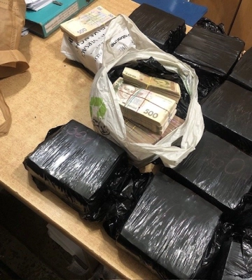 Волинянин намагався у пакунках провезти в Україну понад 8 мільйонів гривень