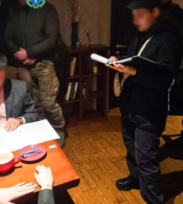 НАБУ і САП викрили на хабарі заступника голови Запорізької облради, його помічника і депутата