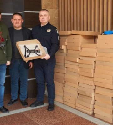 Івано-Франківськ передав штурмовій бригаді сотню FPV-дронів