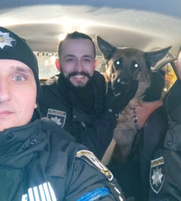 У Сумах патрульні допомогли повернути додому собаку на ім’я Бета