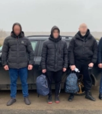 На Одещині прикордонники зупинили таксі з ухилянтами