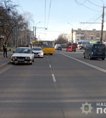 Поліція відкрила кримінал через ДТП у Луцьку, де водій збив 16-річну дівчину