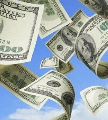 НБУ рекордно підвищив долар: середній курс в банках та обмінниках Дніпра