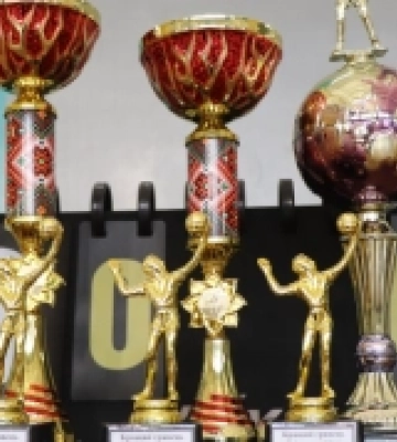 У Вараші розіграли благодійний турнір з волейболу