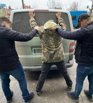 Шпигував за комплексами ППО та хотів вступити до ПВК "Вагнер": СБУ затримала інформатора РФ на Кіровоградщині. ФОТОрепортаж