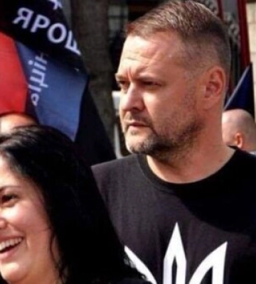 В Одесі підірвали авто Української добровольчої армії, за життя двох волонтерів борються лікарі