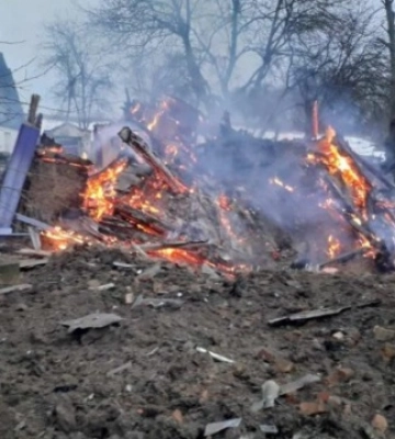 Влучання дрона у будинок на Сумщині: загинула мати з двома синами та дві їхні родички