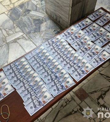 На Львівщині хірург за 5000 доларів допомагав чоловікам уникати служби