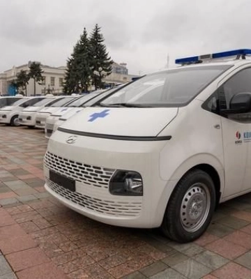 Південна Корея передала Україні 10 автомобілів швидкої допомоги