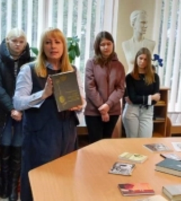 У Луцьку діє книжкова виставка, яка присвячена родині Косачів та Драгоманових