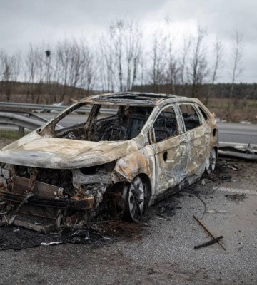 Війська РФ влучили в автомобіль на Харківщині - двоє загиблих і поранена